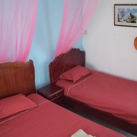 Mauri Holidays 'Budgeted Apartment' La Gaulette Kamer foto